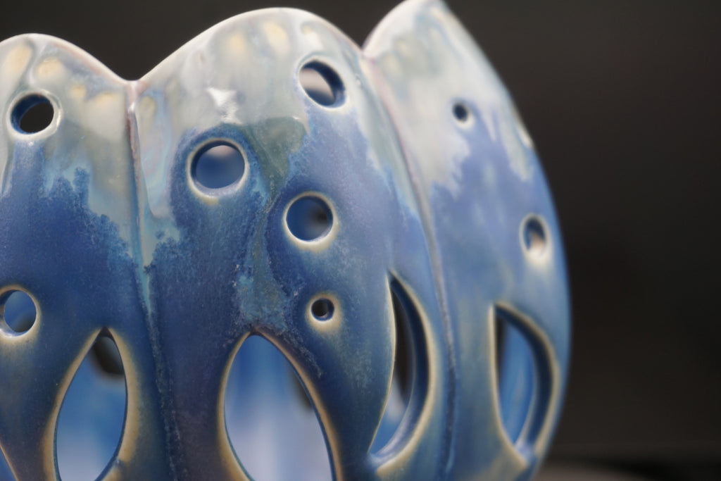 Porcelain orchid pot - Polka Petal