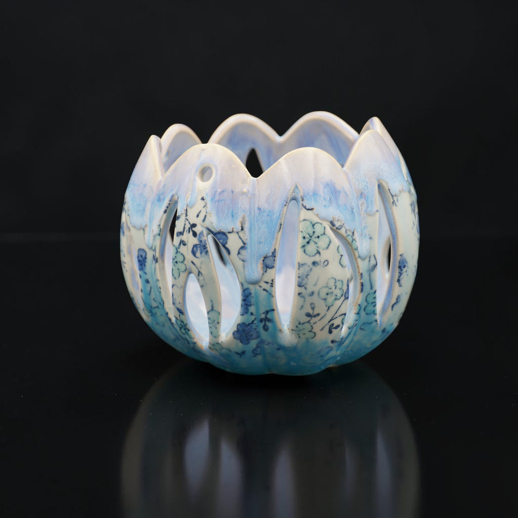 Porcelain orchid pot - Secret Garden