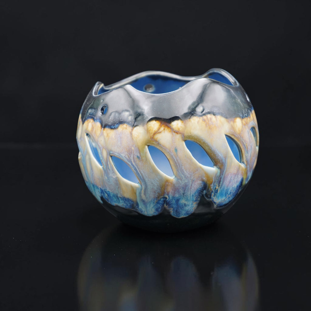 Porcelain orchid pot - Midnight Bloom