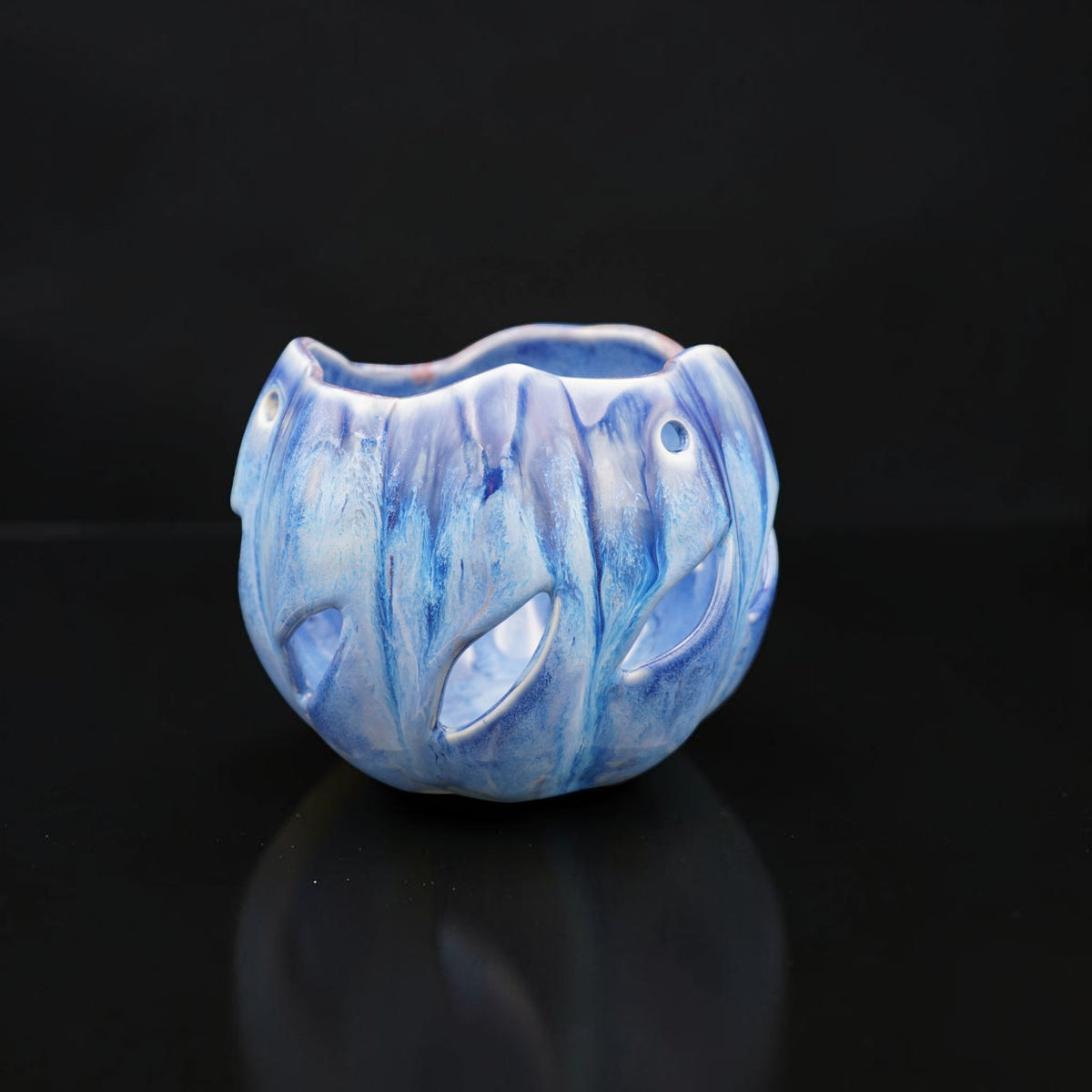 Porcelain orchid pot - Celadon Garden