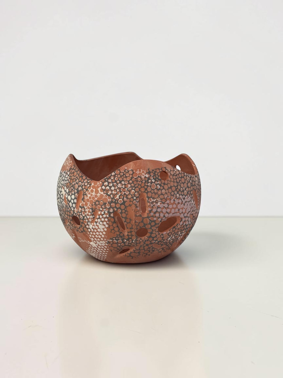 Orchid Terracotta Pot - Dots Sphere